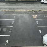 Maison De Centre-Ville Au Calme Avec Jardin Et Parkings
